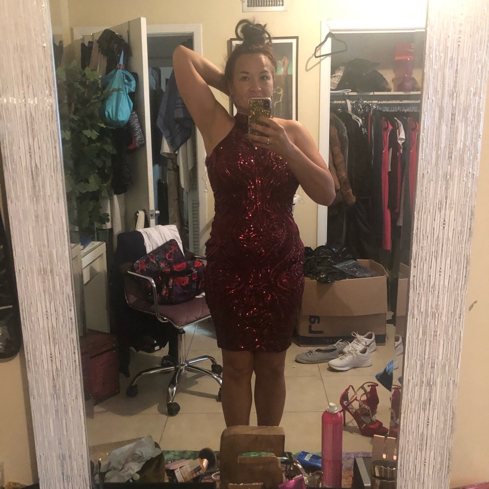 ❤️ RED SEQUIN DRESS ❤️ - Picture 6 of 6